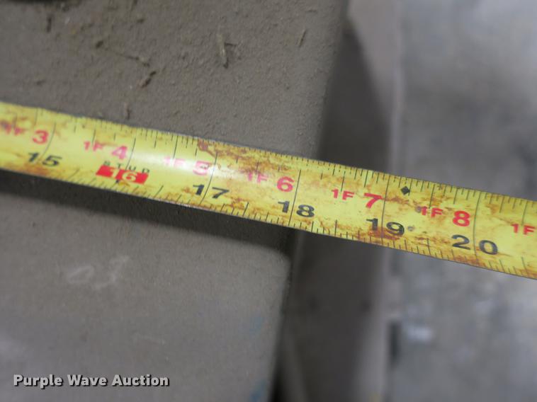 image for item EO9359 Hydraulic tank and cylinders