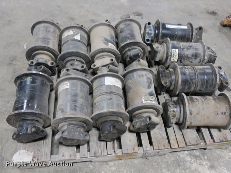 image for item EO9360 (12) Daewoo track rollers