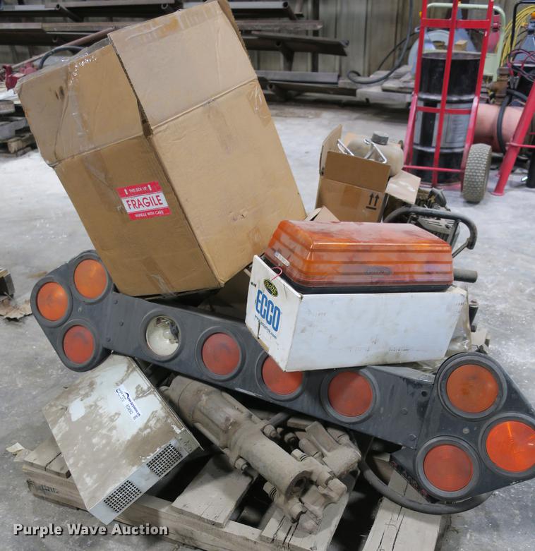 image for item EO9362 Tools