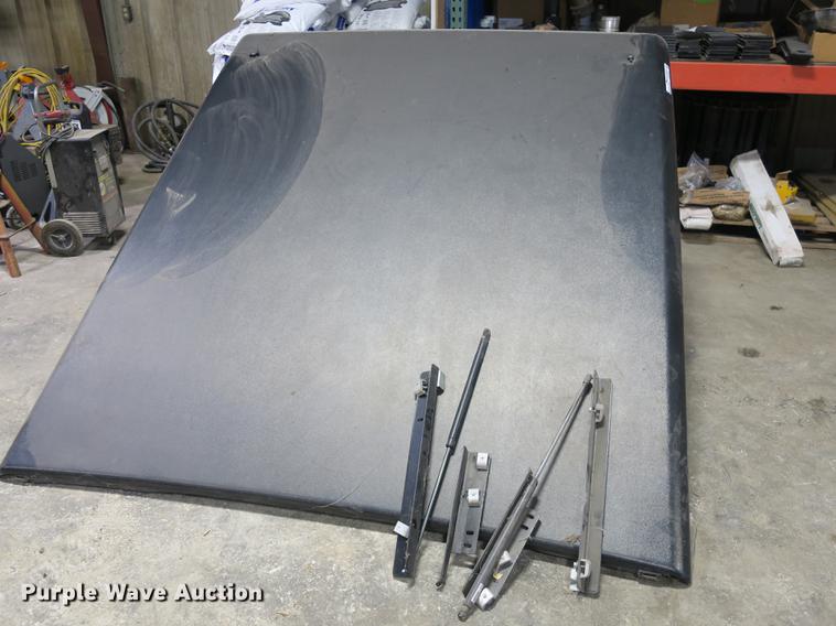 image for item EO9365 Under Cover bed cover