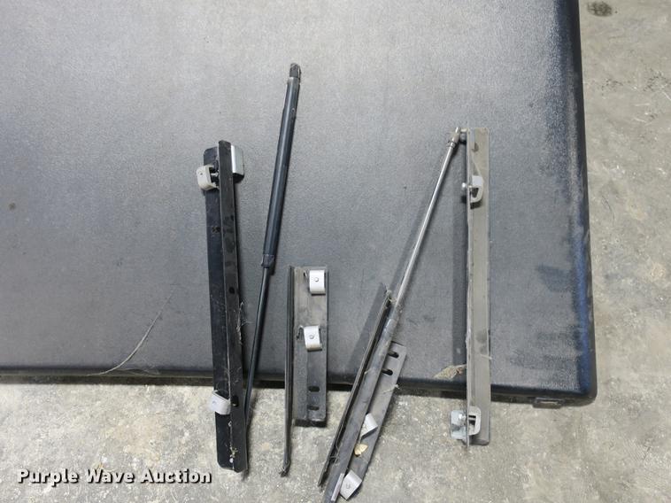 image for item EO9365 Under Cover bed cover