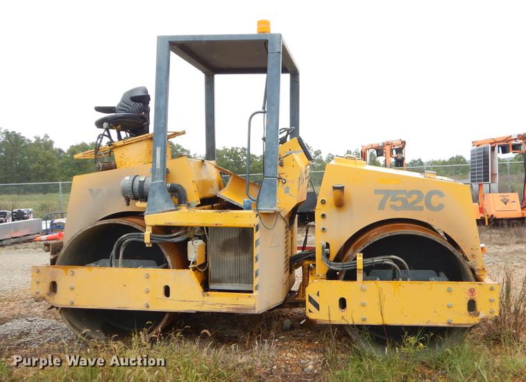 image for item EO9582 2003 Vibromax 752C double drum roller