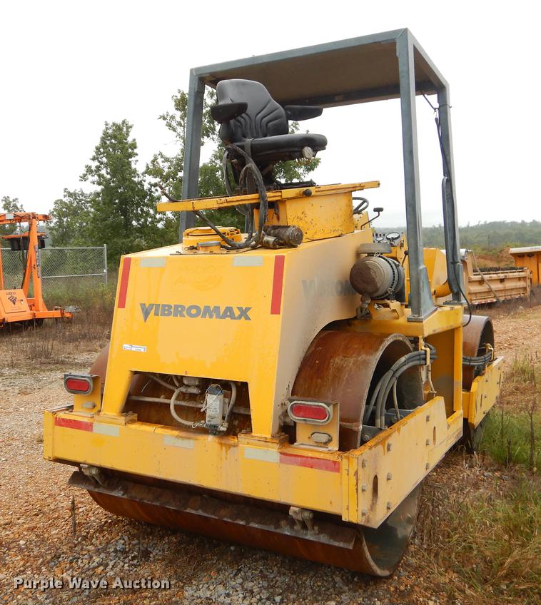 image for item EO9582 2003 Vibromax 752C double drum roller