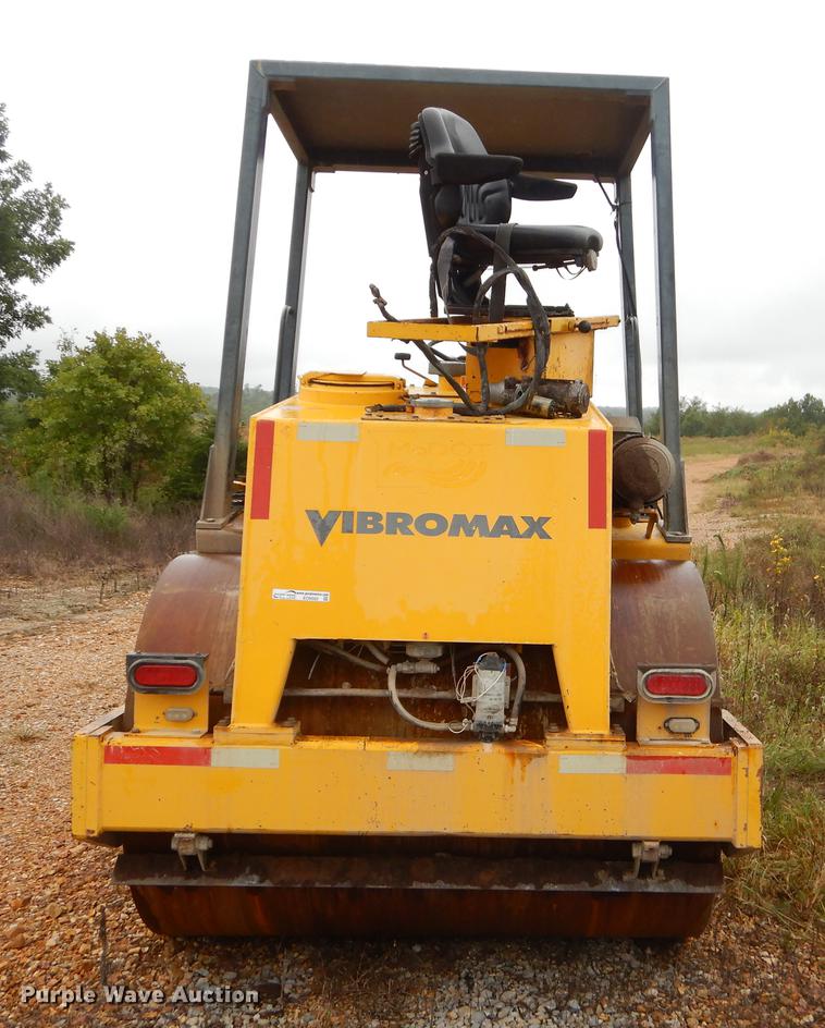 image for item EO9582 2003 Vibromax 752C double drum roller