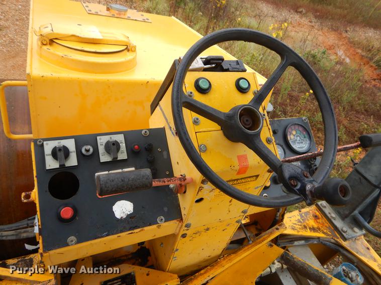 image for item EO9582 2003 Vibromax 752C double drum roller