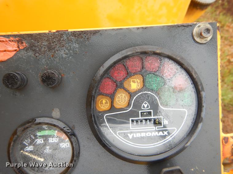 image for item EO9582 2003 Vibromax 752C double drum roller