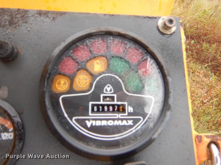 image for item EO9582 2003 Vibromax 752C double drum roller
