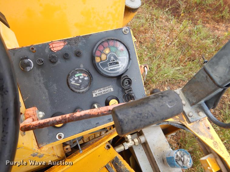 image for item EO9582 2003 Vibromax 752C double drum roller