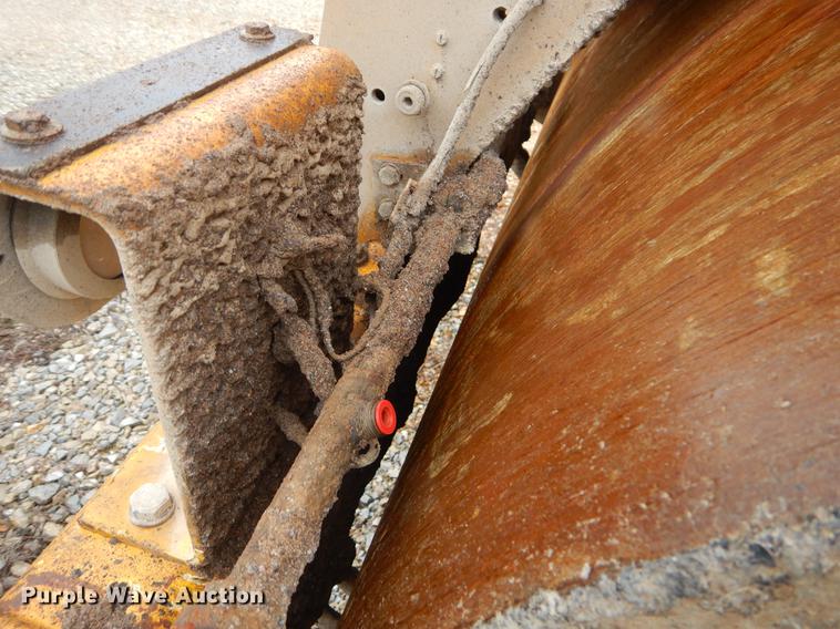 image for item EO9582 2003 Vibromax 752C double drum roller