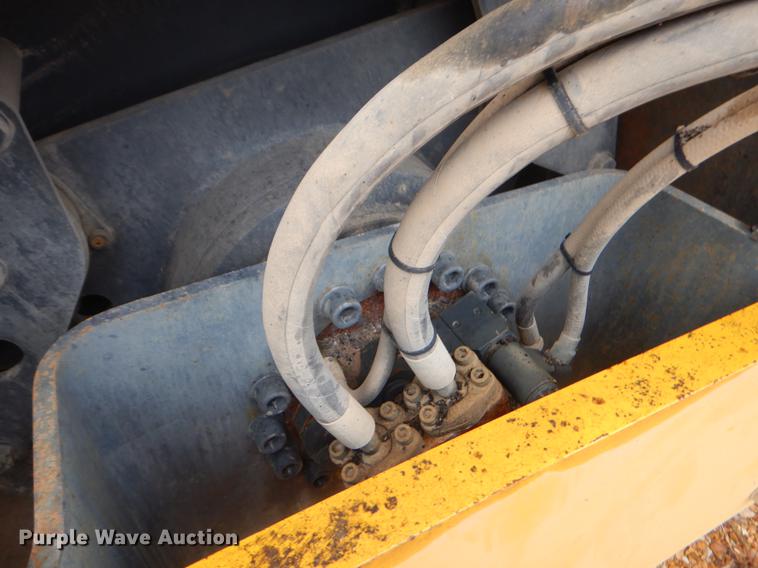 image for item EO9582 2003 Vibromax 752C double drum roller