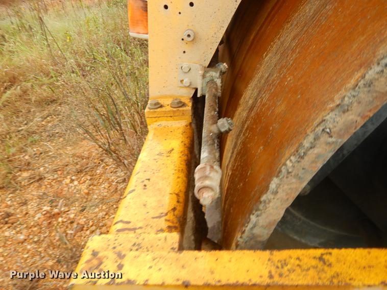 image for item EO9582 2003 Vibromax 752C double drum roller