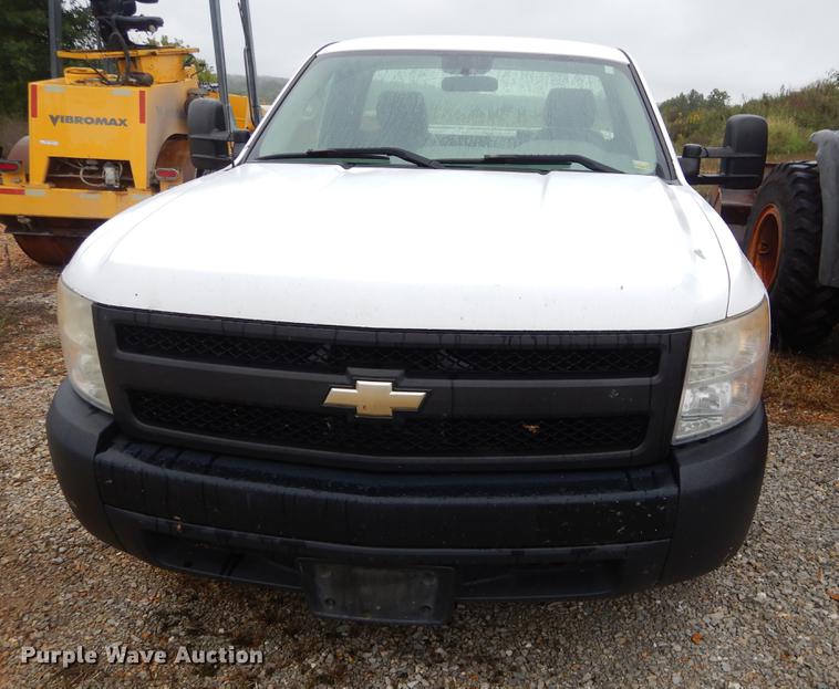 image for item EO9590 2007 Chevrolet Silverado 1500 pickup truck