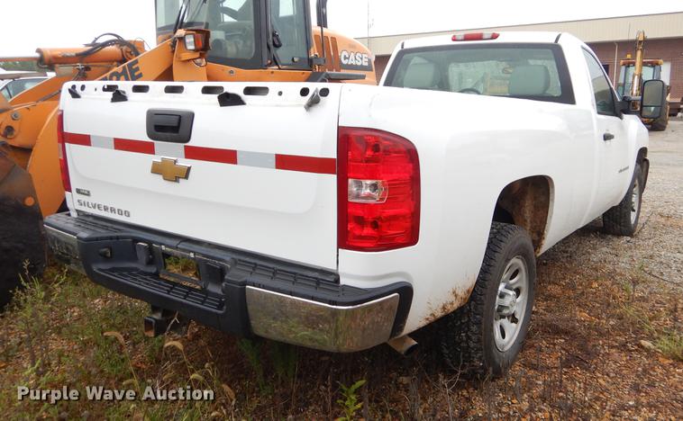 image for item EO9590 2007 Chevrolet Silverado 1500 pickup truck