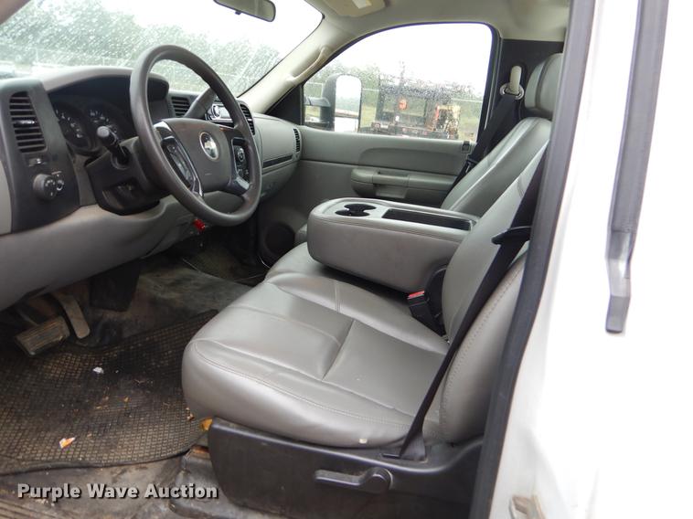 image for item EO9590 2007 Chevrolet Silverado 1500 pickup truck