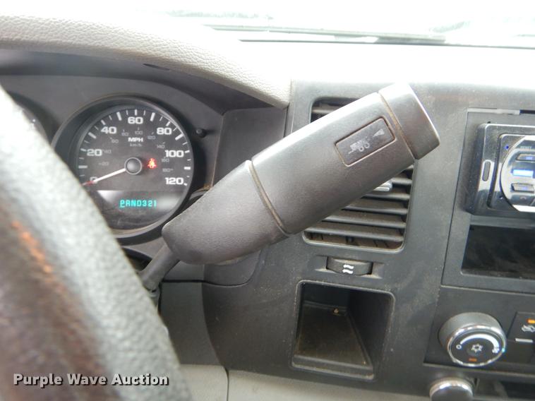 image for item EO9590 2007 Chevrolet Silverado 1500 pickup truck