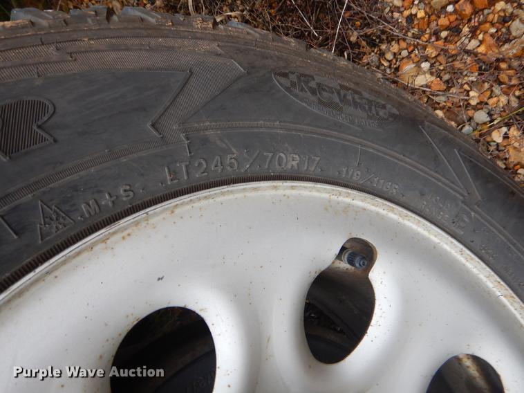 image for item EO9590 2007 Chevrolet Silverado 1500 pickup truck