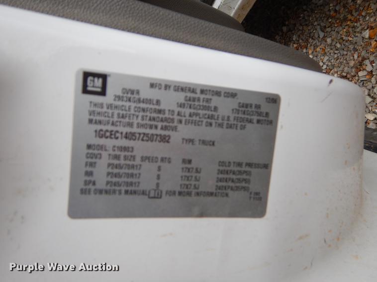 image for item EO9590 2007 Chevrolet Silverado 1500 pickup truck