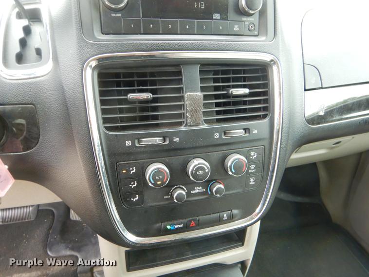 image for item EO9619 2012 Dodge Grand Caravan van