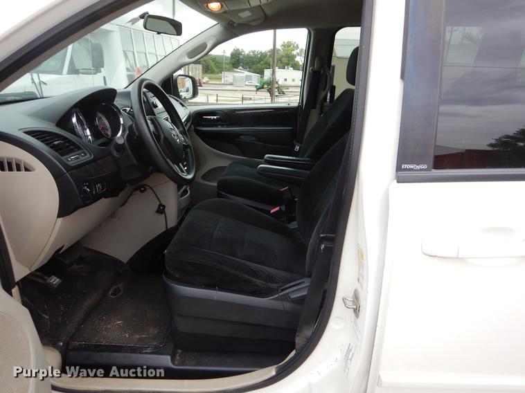 image for item EO9620 2011 Dodge Grand Caravan Express van