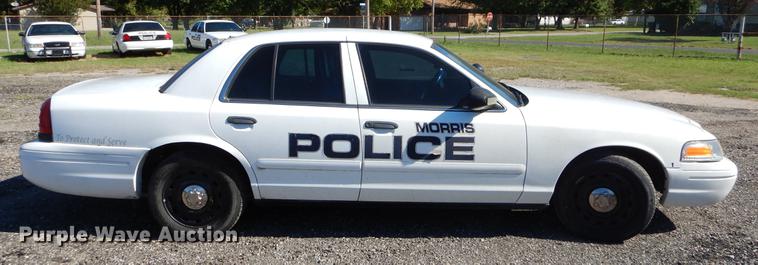 image for item EO9626 2004 Ford Crown Victoria Police Interceptor