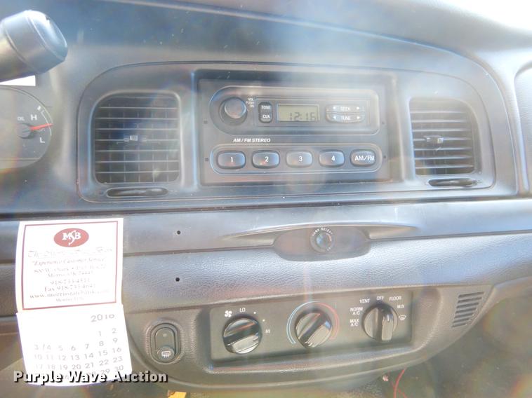 image for item EO9626 2004 Ford Crown Victoria Police Interceptor