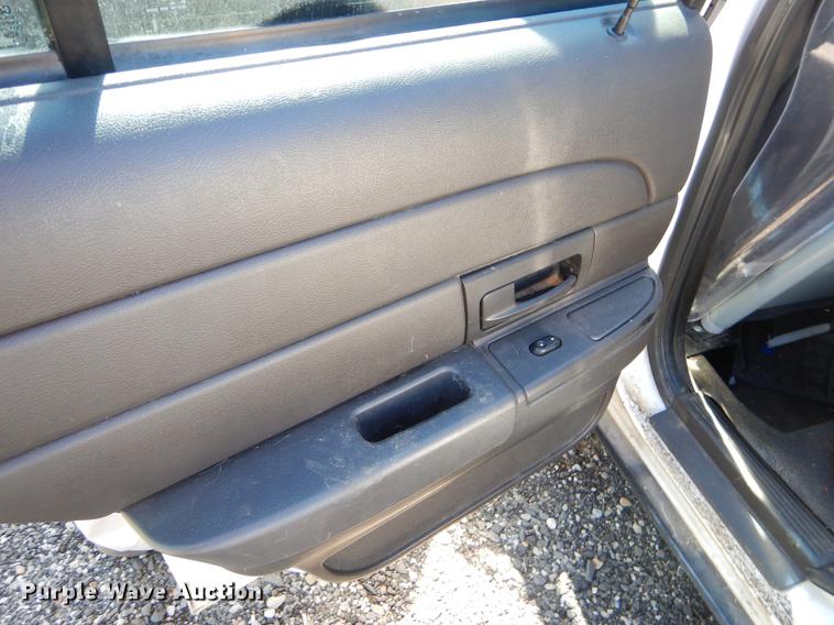 image for item EO9626 2004 Ford Crown Victoria Police Interceptor