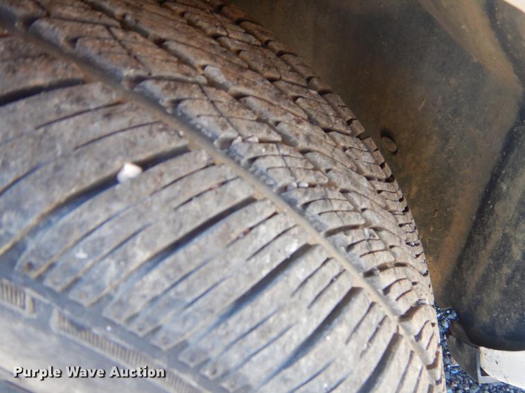 image for item EO9626 2004 Ford Crown Victoria Police Interceptor