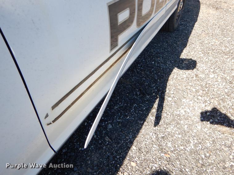 image for item EO9626 2004 Ford Crown Victoria Police Interceptor