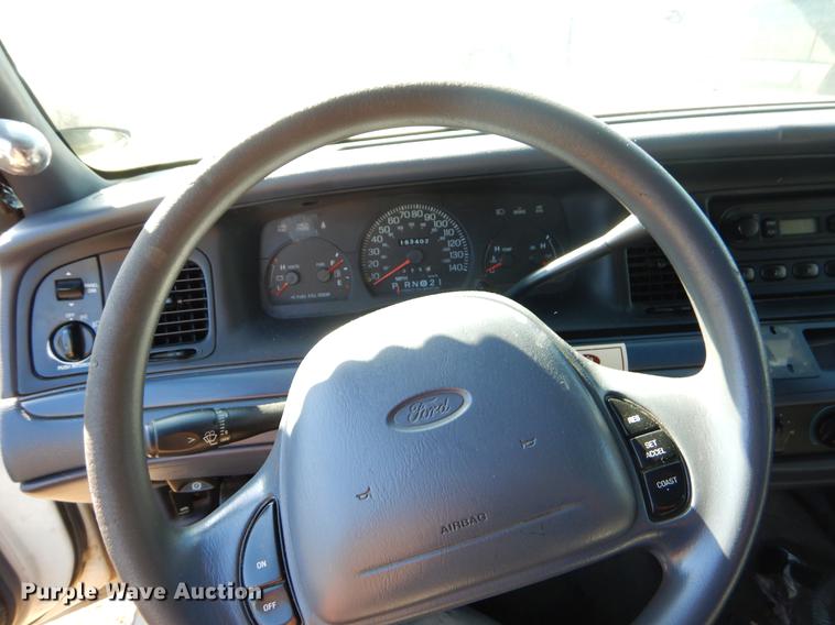 image for item EO9627 2000 Ford Crown Victoria Police Interceptor