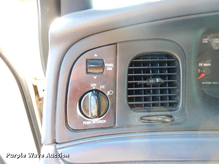 image for item EO9627 2000 Ford Crown Victoria Police Interceptor