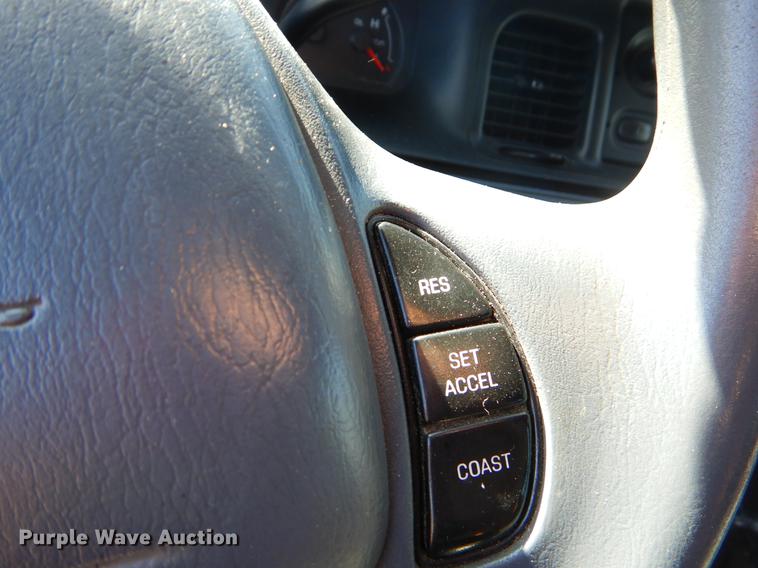 image for item EO9627 2000 Ford Crown Victoria Police Interceptor