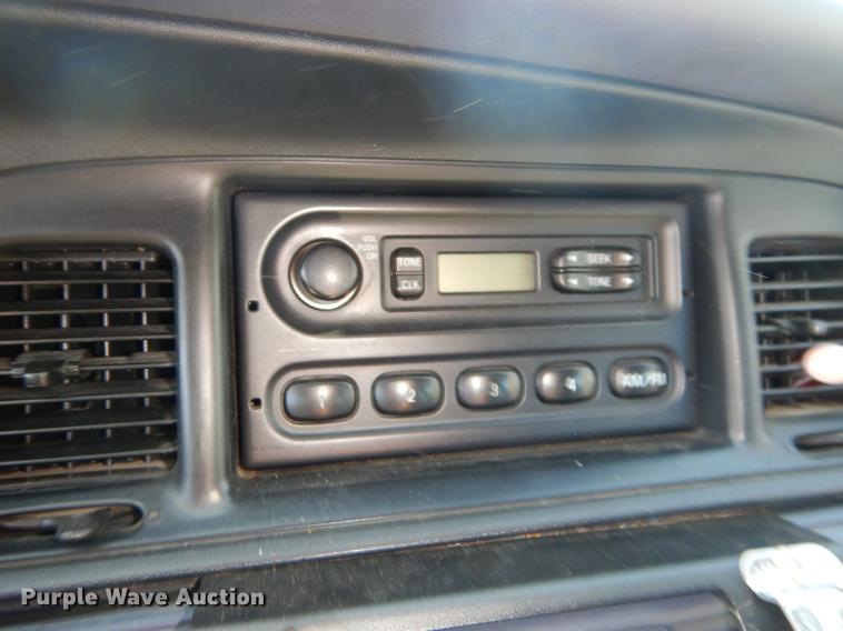 image for item EO9627 2000 Ford Crown Victoria Police Interceptor