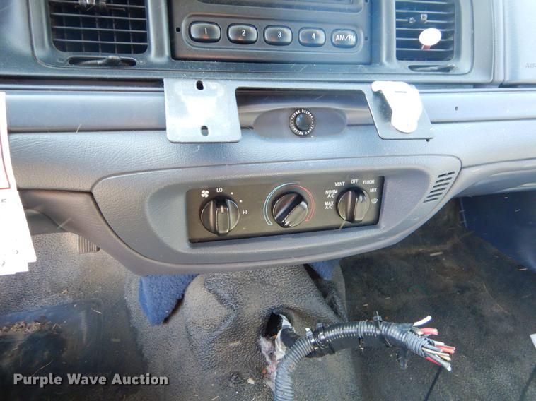 image for item EO9627 2000 Ford Crown Victoria Police Interceptor