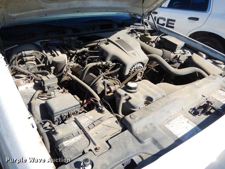 image for item EO9627 2000 Ford Crown Victoria Police Interceptor
