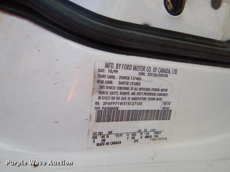 image for item EO9627 2000 Ford Crown Victoria Police Interceptor