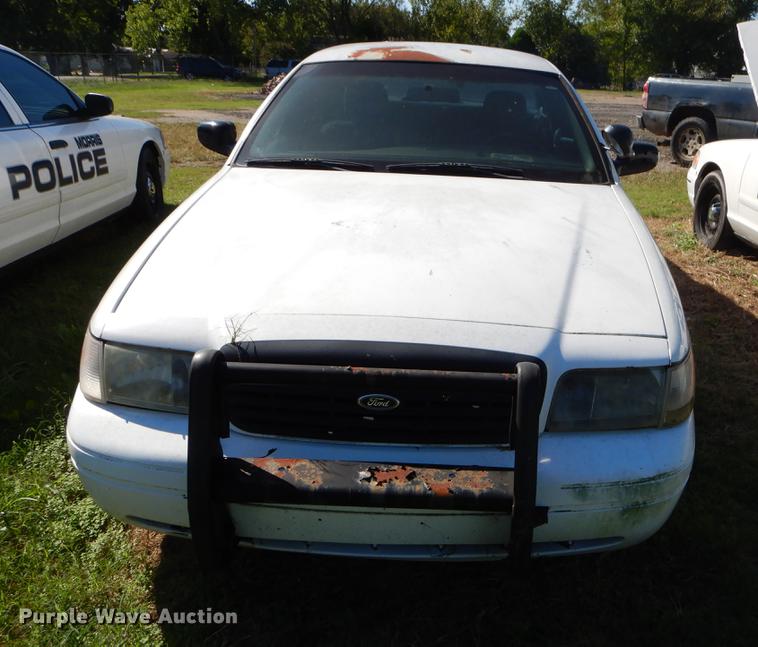 image for item EO9628 2003 Ford Crown Victoria Police Interceptor