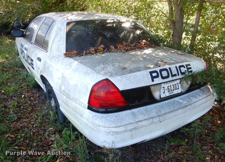 image for item EO9630 2004 Ford Crown Victoria Police Interceptor