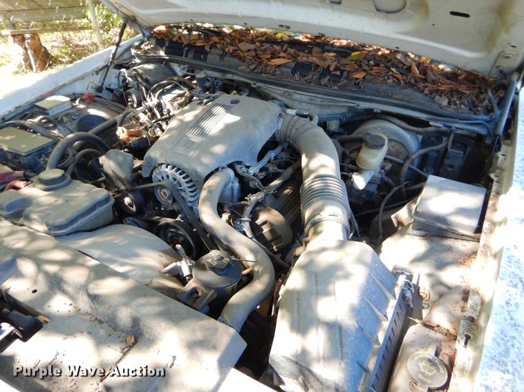 image for item EO9630 2004 Ford Crown Victoria Police Interceptor