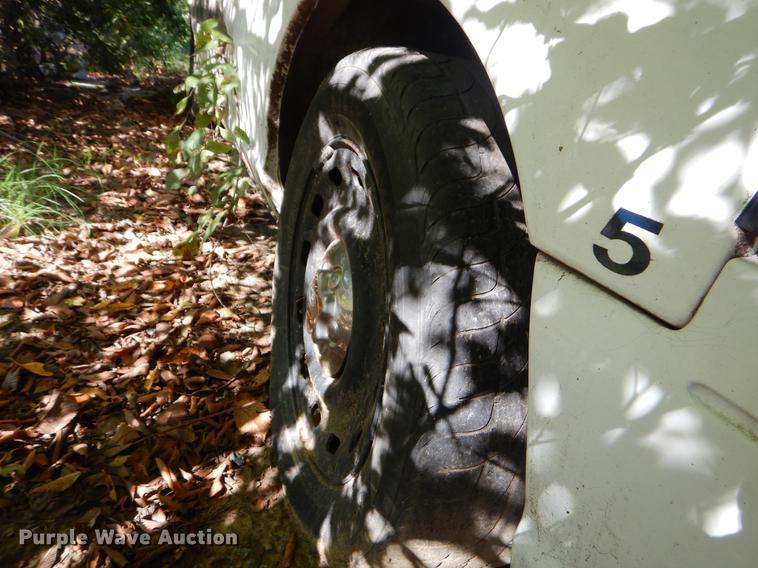 image for item EO9630 2004 Ford Crown Victoria Police Interceptor