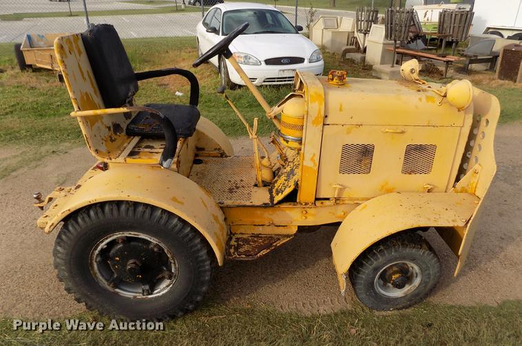 1944 Clark Clarktor 6 Tructractor tug in Hays, KS | Item ER9144 sold ...