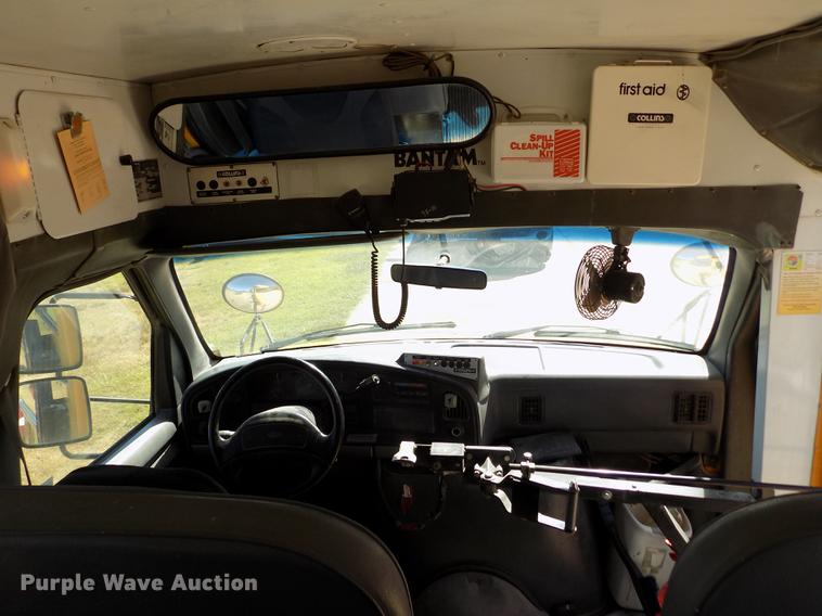 image for item ER9182 1996 Ford Econoline E350 school bus