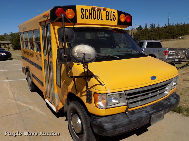 image for item ER9182 1996 Ford Econoline E350 school bus