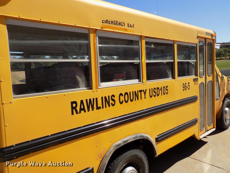 image for item ER9182 1996 Ford Econoline E350 school bus