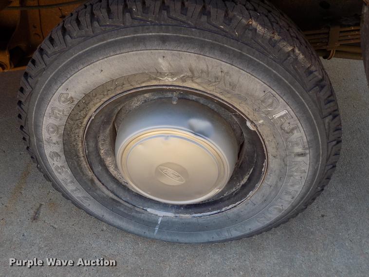 image for item ER9182 1996 Ford Econoline E350 school bus