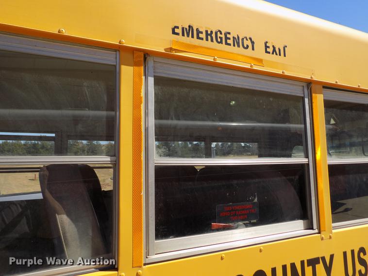 image for item ER9182 1996 Ford Econoline E350 school bus