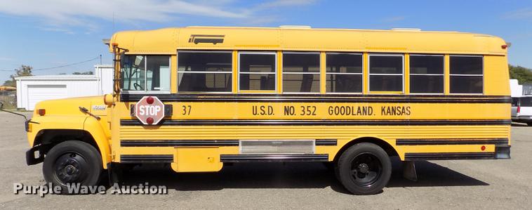 image for item ER9183 1993 Ford B700 school bus