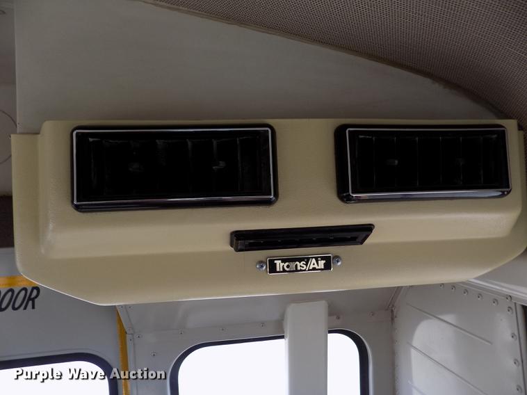 image for item ER9183 1993 Ford B700 school bus