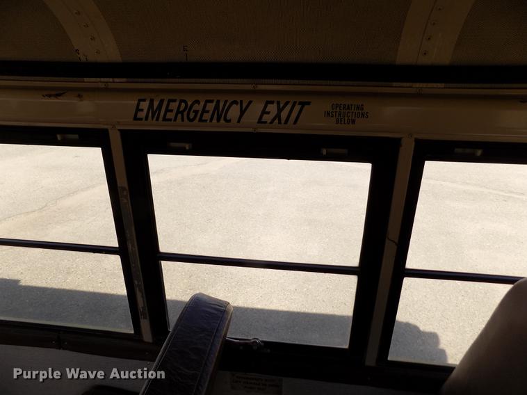 image for item ER9183 1993 Ford B700 school bus