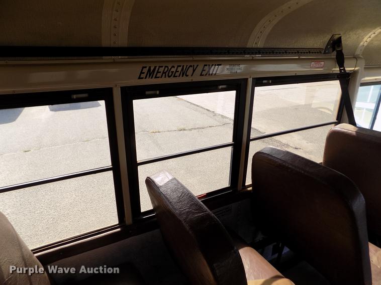 image for item ER9183 1993 Ford B700 school bus