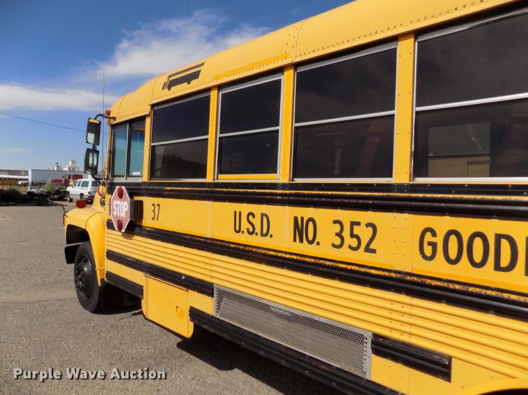 image for item ER9183 1993 Ford B700 school bus